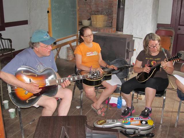 Jay's singing class... with Elissa and Vicki