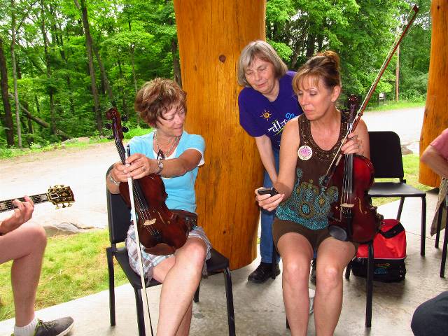 miriam, patti, tammi